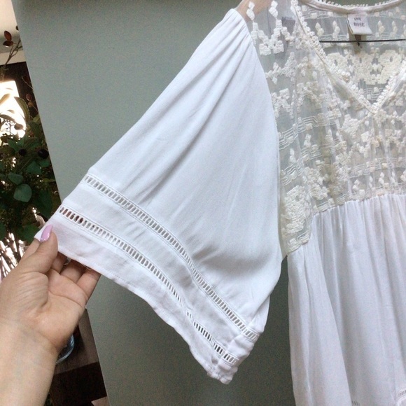 Knox Rose Bohemian Peasant Bell 3/4 Sleeves Tunic Top - Picture 3 of 10